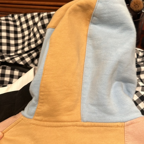 BDG multicolored Hoodie Size Medium - Picture 5 of 5